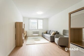 RADO | Na prenájom zrekonštruovaný 3i byt v centre mesta Tre