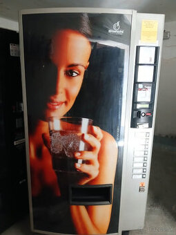 Samoobslužný automat na limo Vendo SVE 561