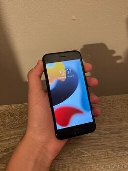 IPhone 7 128gb black v perfektným stave