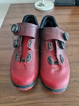 Shimano tretry SHXC701 červené