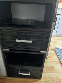 Nočné stolíky
