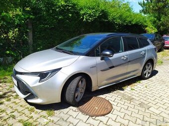 Toyota Corolla 1,8 hybrid, Selection, 6/2019, 1.majiteľ