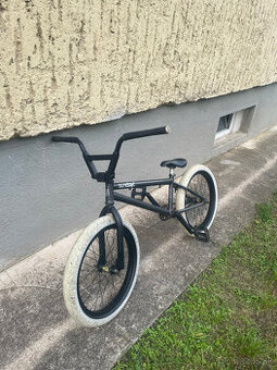 Bicykel BMX