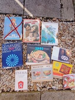 Staré retro časopisy a kalendáre