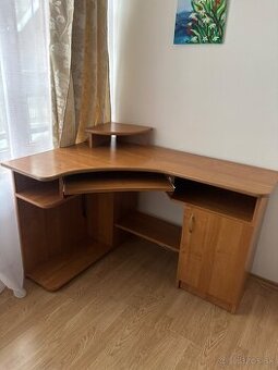 Písací stolík rohový