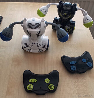 Roboti Robo Kombat - 2ks