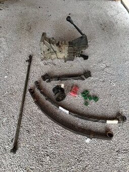 Predám náhradné diely na Suzuki Samurai