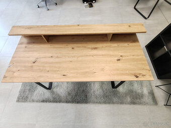 Predám pracovný stôl s policou – moderný industriálny štýl