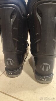 Predám lyžiarky technica veľkosť  20.5