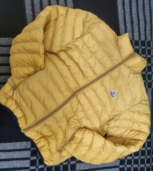 Predám novú pánsku horčicovú bundu Moncler