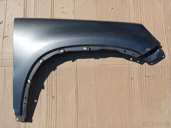 Predám blatník na volkswagen Tiguan 1. Predná pravá strana.