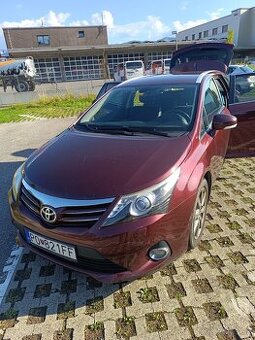 Toyota Avensis combi