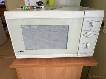 Mikrovlnka s grilom