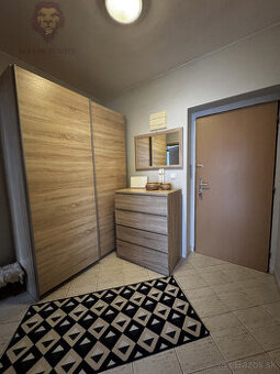 NA PREDAJ –  2-izbový byt s veľkou loggiou (tehla)  | Ilava