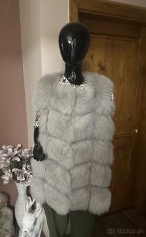 Sivá kožušinová vesta z pravej líšky