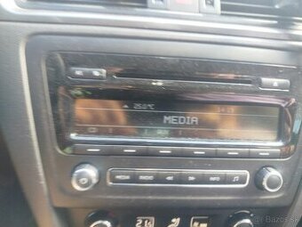 Autoradio skoda rapid orig.