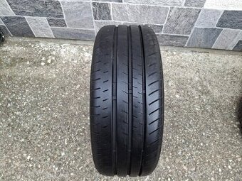 letné pneu 215/45 R17 Bridgestone, 4ks, do 8mm