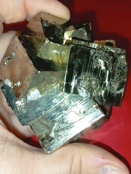 Zberatelská drúza pyritu