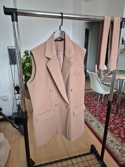 Chantall Predĺžená vesta s opaskom veľkosť 40