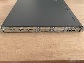 Cisco 2800 smerovač (router) s integrovanými službami