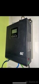 MPPT solárny invertor 1000W sínusových