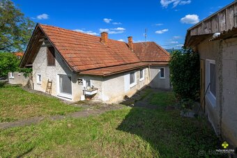 RODINNÝ DOM S ROZĽAHLÝM POZEMKOM OPATOVCE NAD NITROU