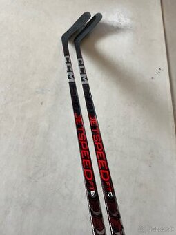 Predám hokejky CCM Jetspeed FT5 JR nové