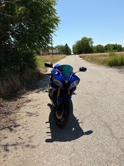 Yamaha yzf r6