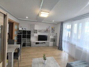 Na predaj 3 izbový byt Nové Mesto nad Váhom