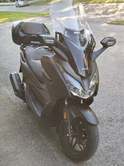 Honda Forza 125
