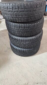 Zimne pneumatiky nokian 215/65 r16c
