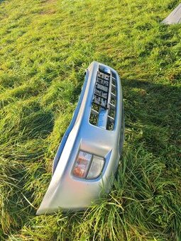 Predám kompletný predný nárazník Toyota rav4 predfacelift