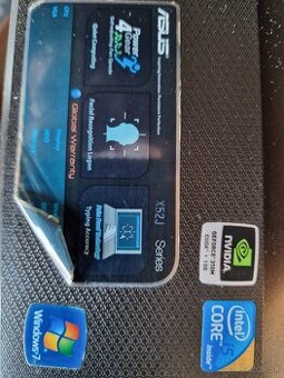 Starý Notebook Asus