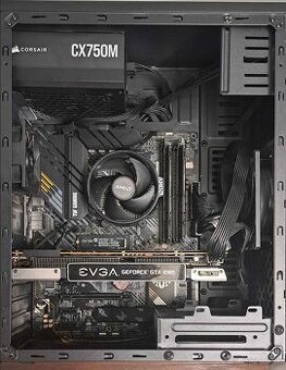 Herný PC – výborný stav – 700 €