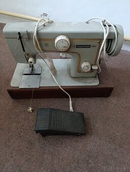 predám šijací stroj "PODOLSK 132"