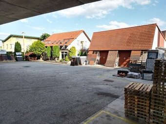 Predaj firemného a skladového areálu v Nitre - 1