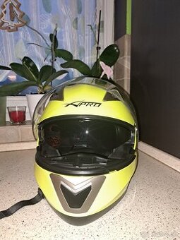 Predam prilbu velkosť L 59-60