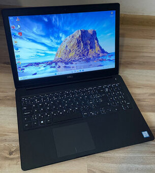 Dell Latitude 3500 - 15.6", Windows 11