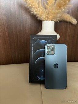 Apple iPhone 12 Pro 256GB modrý.