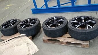 Predam original disky Audi R21 s gumami 285/40