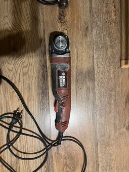 Uhlová brúska Black Decker