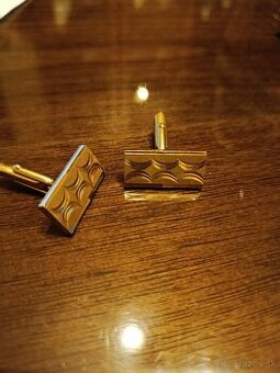 Manžetové gombíky