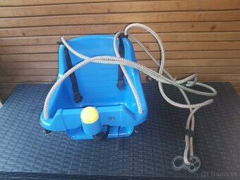 Detská hojdačka s piskátkom a bezpečnostnými pásmi