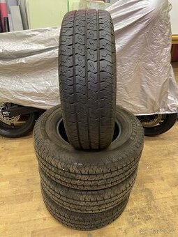 MATADOR Maxilla 2 MPS330 225/70 R15 C  112/110 R 4ks