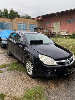 ROZPREDÁM Opel Astra H 1.6 benzín