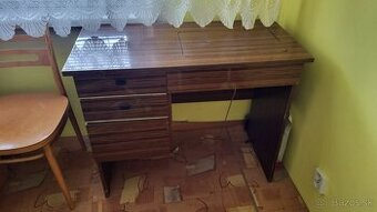 Šijací stroj Veritas