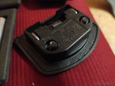 Úchytky úložného priestoru Audi