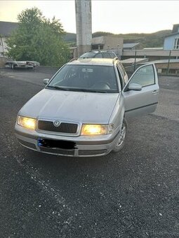 Octavia 1.9. TDI 74KW 4x4 r.v 2002
