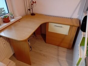 Písací stolík