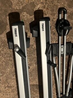 Thule strešné nosiče + 2x nosič bicyklov – Toyota RAV4 (2013